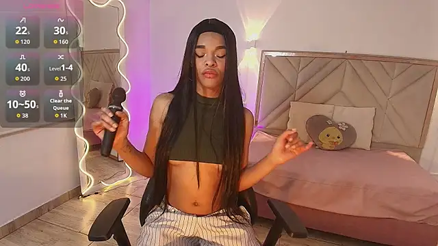 Snapshot of Miagates_tay chatting on 10.09.25 Miagates tay online show from 10.09.25