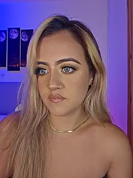 MaryMoon  online show from 09.18.25