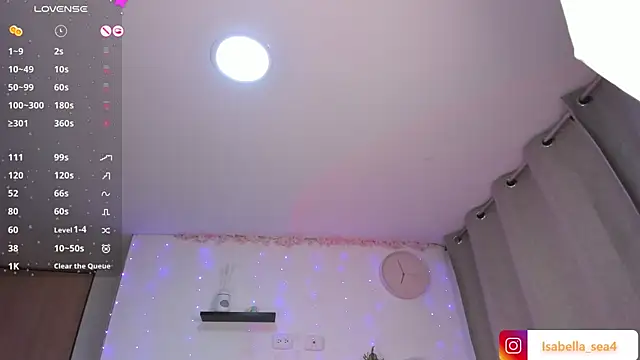 isabella sea  online show from 11.04.25