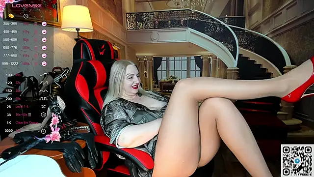 Nina Devillle online show from 03.27.26