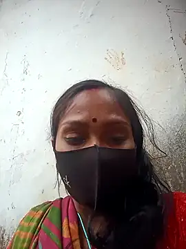 Snapshot of Suman_ji1 chatting on 10.13.25 Suman ji1 online show from 10.13.25