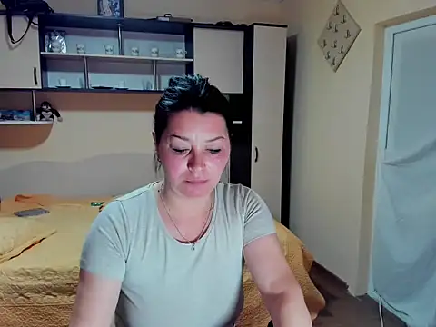 Soffy Skye online show from 04.15.26