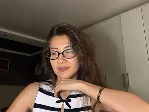 Kivoora online show from 07.23.26