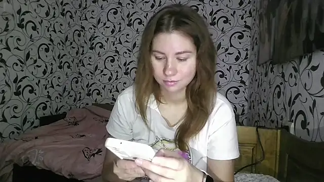 YourEmilie online show from 09.19.25