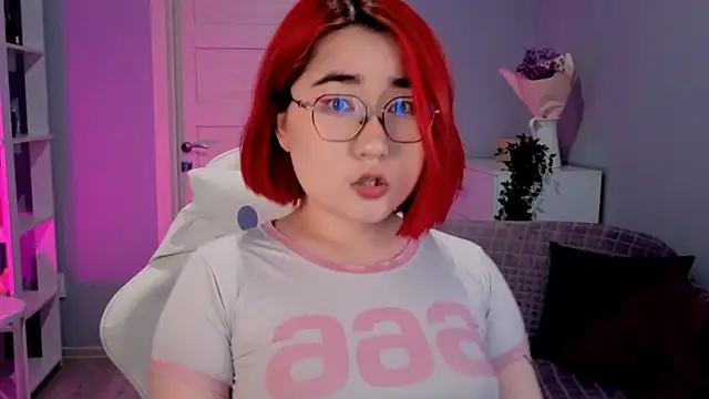Sexy Peachy online show from 09.17.25