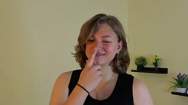 Nellie Tate online show from 09.17.25