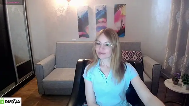 shy hot cat online show from 10.24.25