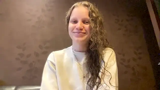 GlyndaCaver online show from 10.15.25