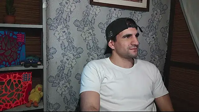 Snapshot of ObeyLust chatting on 09.21.25 ObeyLust online show from 09.21.25