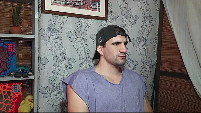 Snapshot of ObeyLust chatting on 09.21.25 ObeyLust online show from 09.21.25