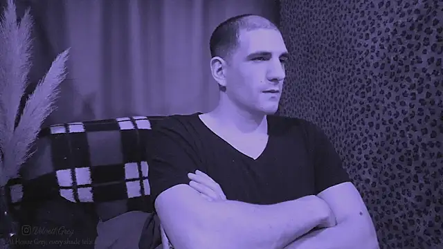 Snapshot of ObeyLust chatting on 10.17.25 ObeyLust online show from 10.17.25