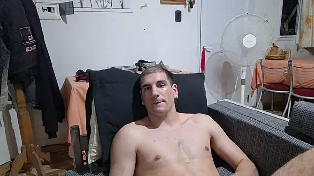 Snapshot of ObeyLust chatting on 11.28.25 ObeyLust online show from 11.28.25