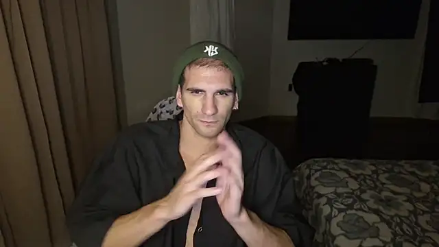 Snapshot of ObeyLust chatting on 04.11.26 ObeyLust online show from 04.11.26