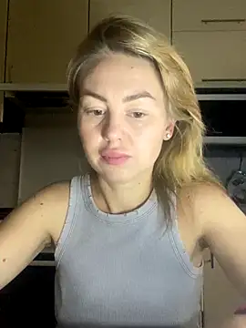 MartaLuna  online show from 11.11.25