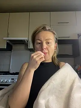 Snapshot of MartaLuna_ chatting on 02.03.26 MartaLuna online show from 02.03.26