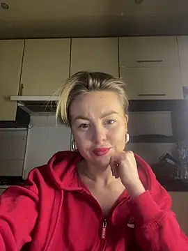 Snapshot of MartaLuna_ chatting on 02.05.26 MartaLuna online show from 02.05.26