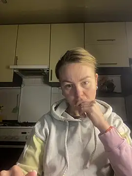 Snapshot of MartaLuna_ chatting on 02.07.26 MartaLuna online show from 02.07.26