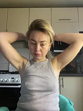 Snapshot of MartaLuna_ chatting on 02.26.26 MartaLuna online show from 02.26.26