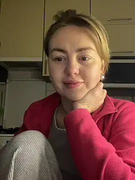 Snapshot of MartaLuna_ chatting on 02.26.26 MartaLuna online show from 02.26.26