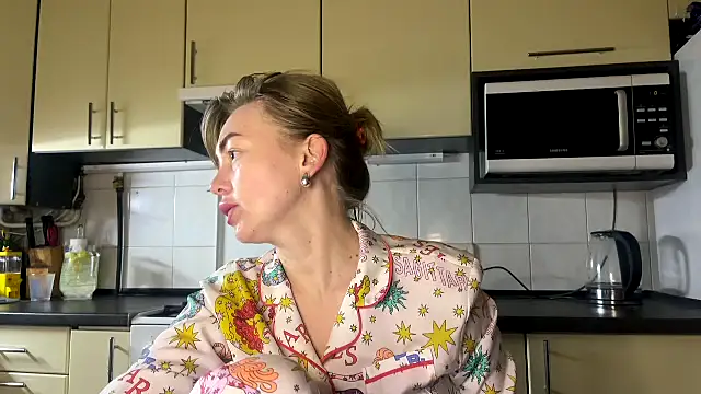 MartaLuna  online show from 03.25.26