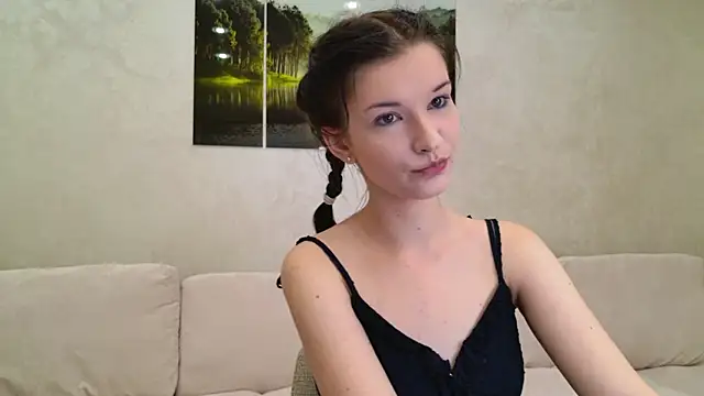 sweet strawber online show from 09.14.25