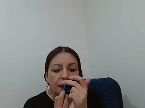 helenn653342 online show from 10.07.25