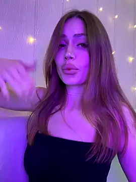 Elizabeth Tay online show from 11.28.25