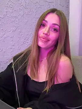 Elizabeth Tay online show from 01.18.26