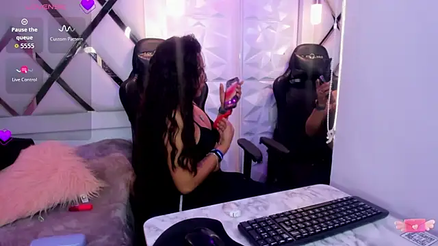 Annie girl2 online show from 10.29.25