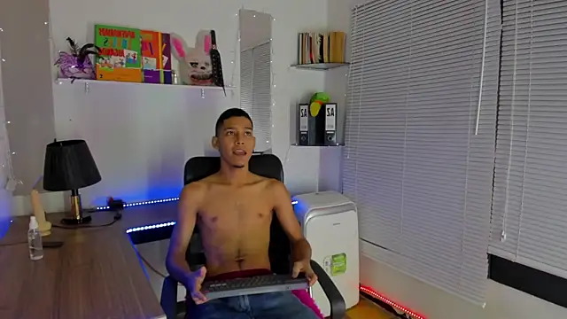 xxKamadevaxx online show from 10.03.25