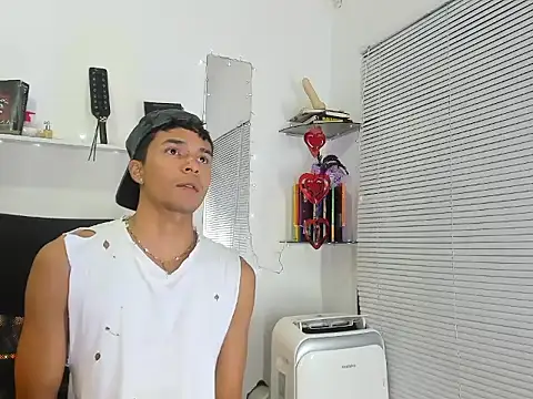 Snapshot of xxKamadevaxx chatting on 02.25.26 xxKamadevaxx online show from 02.25.26