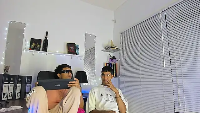 Snapshot of xxKamadevaxx chatting on 03.03.26 xxKamadevaxx online show from 03.03.26