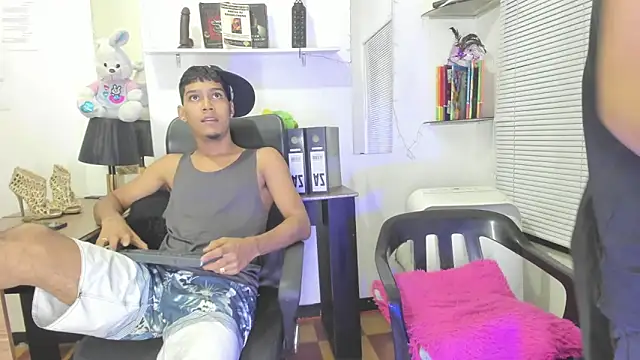 xxKamadevaxx online show from 04.17.26