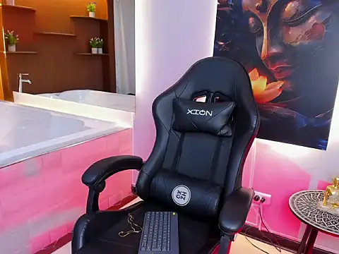 Isa Rouse   online show from 10.11.25