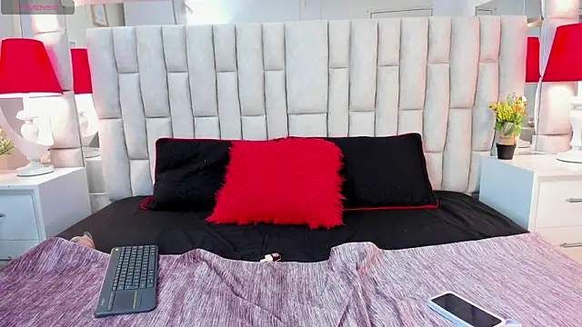 melani hom online show from 09.17.25