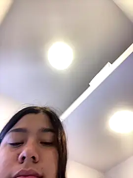 Snapshot of April_Becker chatting on 10.10.25 April Becker online show from 10.10.25