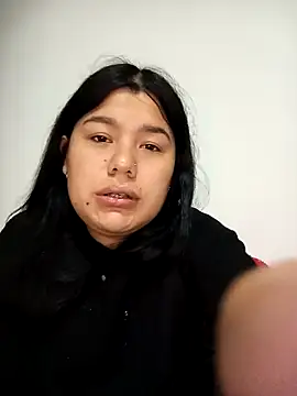 Snapshot of April_Becker chatting on 12.01.25 April Becker online show from 12.01.25