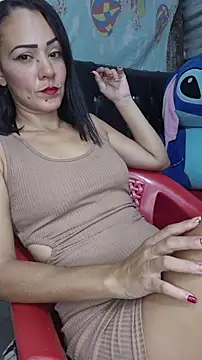 Lhia  online show from 11.25.25