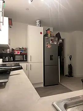 Snapshot of IceEyesUK chatting on 09.25.25 IceEyesUK online show from 09.25.25