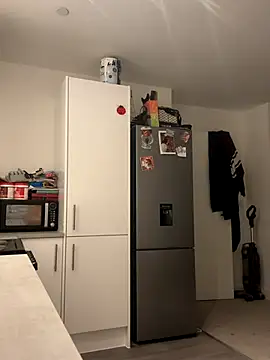 Snapshot of IceEyesUK chatting on 09.27.25 IceEyesUK online show from 09.27.25