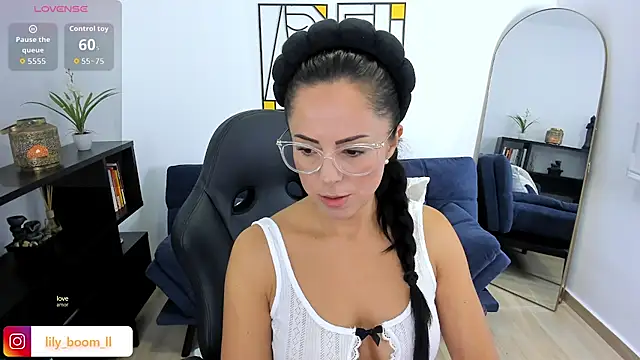 Lyliboomm online show from 09.21.25