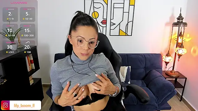 Lyliboomm online show from 10.04.25