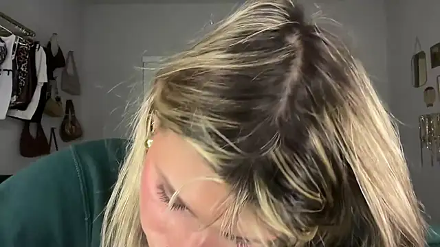 AnnGrayson online show from 10.29.25