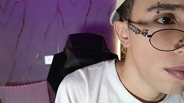 sweetsanti online show from 09.29.25