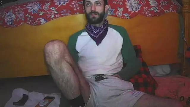 Snapshot of HarmoniousPhantasm3 chatting on 10.31.25 HarmoniousPhantasm3 online show from 10.31.25