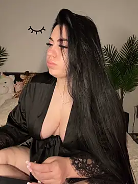 Snapshot of Andrestarr chatting on 02.05.25 Andrestarr online show from 02.05.25