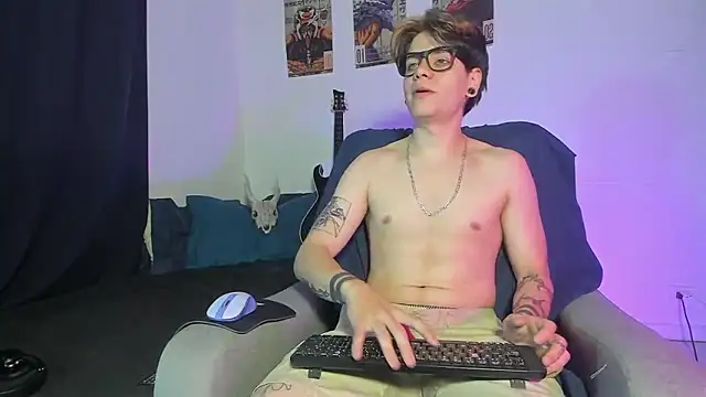 Snapshot of Jerry_Cole chatting on 09.18.25 Jerry Cole online show from 09.18.25