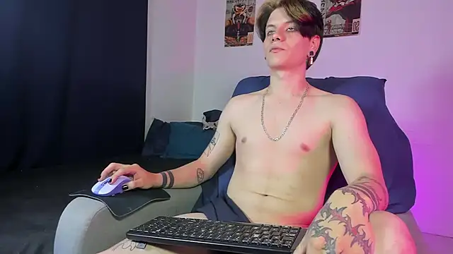 Snapshot of Jerry_Cole chatting on 10.02.25 Jerry Cole online show from 10.02.25