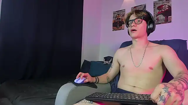 Snapshot of Jerry_Cole chatting on 10.04.25 Jerry Cole online show from 10.04.25