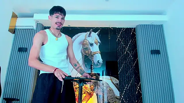 Iam Steven online show from 10.17.25